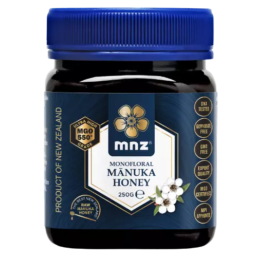 Manuka honing wordt al eeuwenlang gebruikt in wondverzorging en kan dankzij zijn anti-microbiële en andere helende eigenschappen uitwendig gebruikt worden om kleine huidverwondingen en brandwonden te behandelen. 